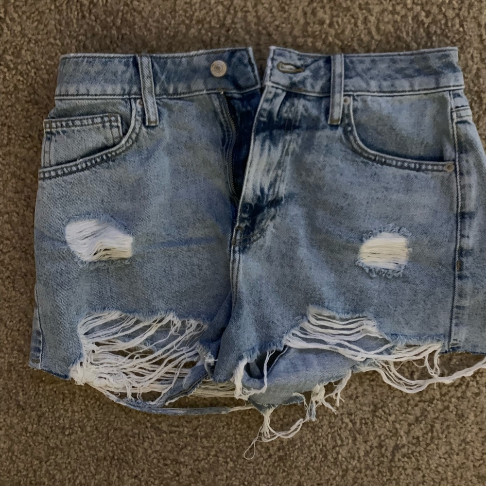FOREVER 21 JEAN SHORTS